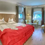 Hotel Schloss Lerchenhof Hermagor-Pressegger See