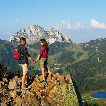 Hotel Schloss Lerchenhof