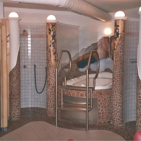 Hotel Schloss Lerchenhof Hermagor-Pressegger See