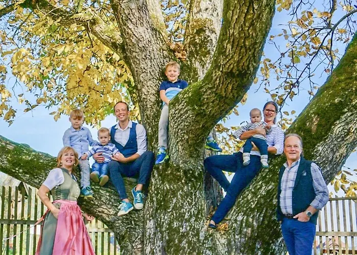 Hotel Schloss Lerchenhof