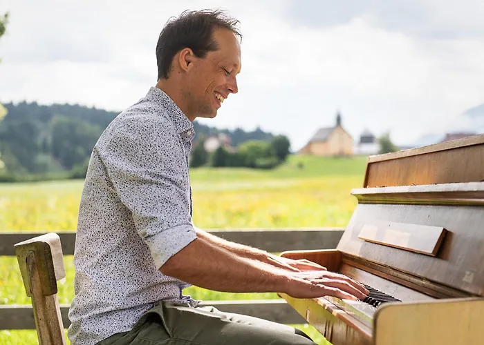 Schloss Lerchenhof 4*