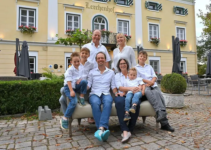 Hotell Schloss Lerchenhof Hermagor-Pressegger See