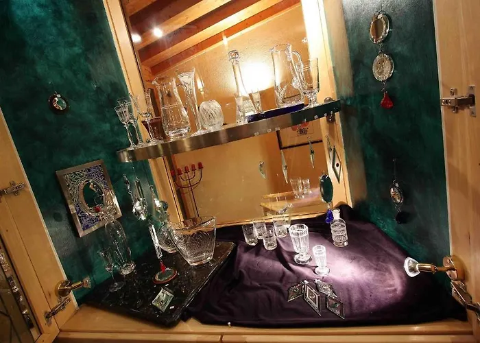 Hotell Schloss Lerchenhof 4*