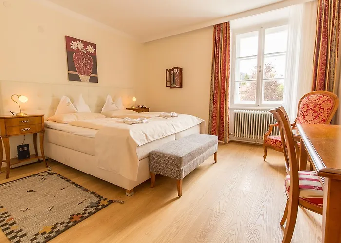 Schloss Lerchenhof 4*